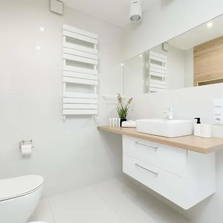 Apartament Przestrzenny W Kołobrzegu By Renters Kołobrzeg