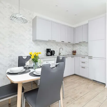 Przestrzenny W Kolobrzegu By Renters Апартаменты Колобжег
